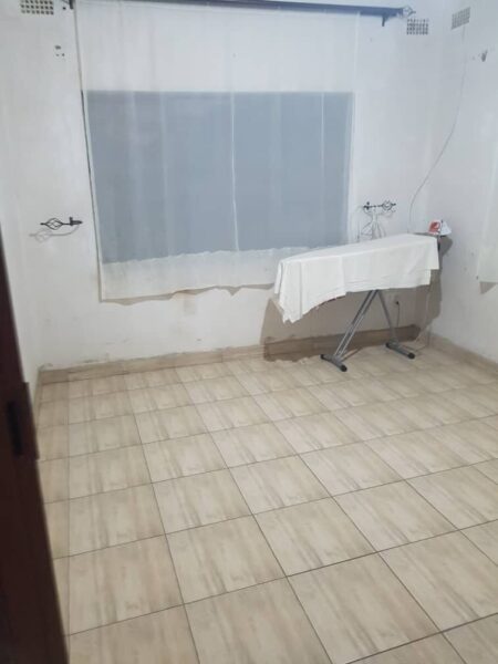 1 room for rent in Riverside in Harare
