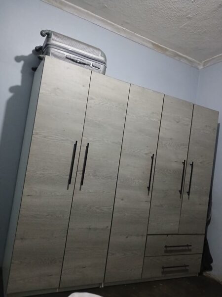 5-door melamine wardrobe in Harare