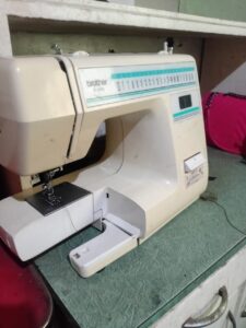 Electric sewing machine