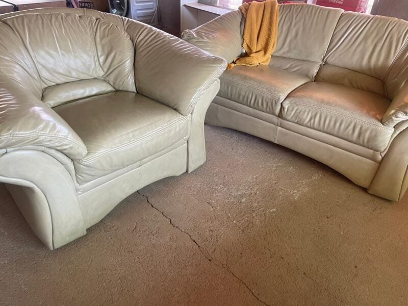 Genuine leather 3 seater sofa in Glenlorne