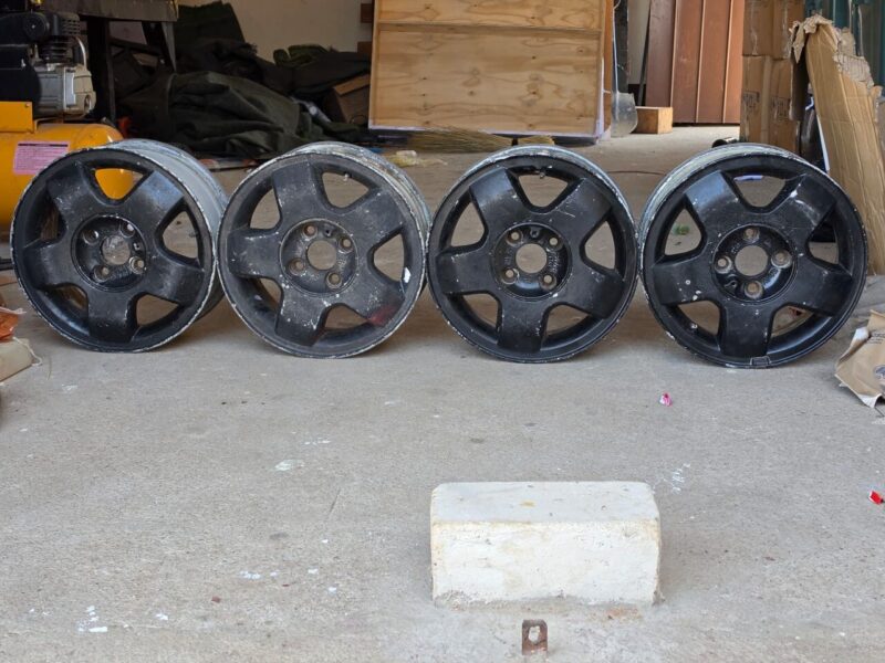 MEGS Set of 4 in Harare