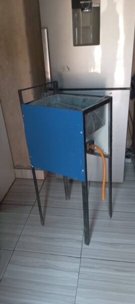 Single frier in Chitungwiza